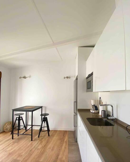 Atico En Toledo Con Terraza Apartment Exterior photo