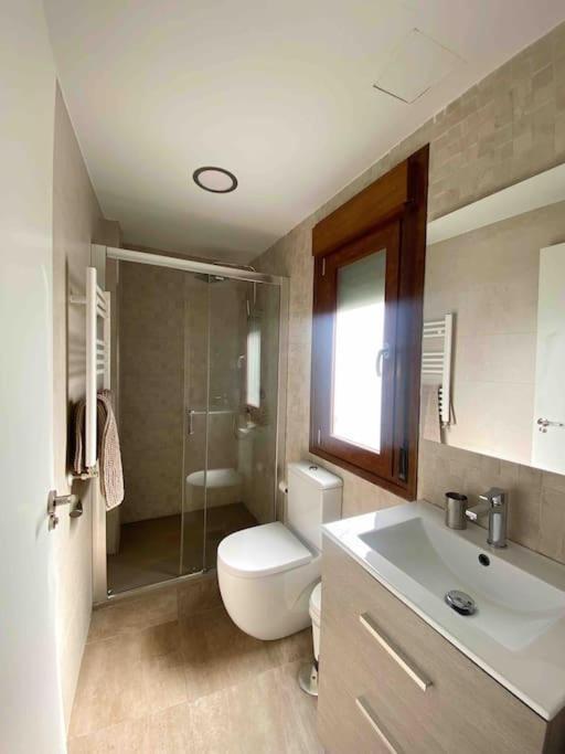 Atico En Toledo Con Terraza Apartment Exterior photo
