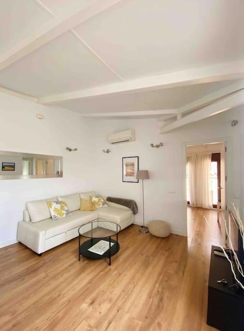 Atico En Toledo Con Terraza Apartment Exterior photo